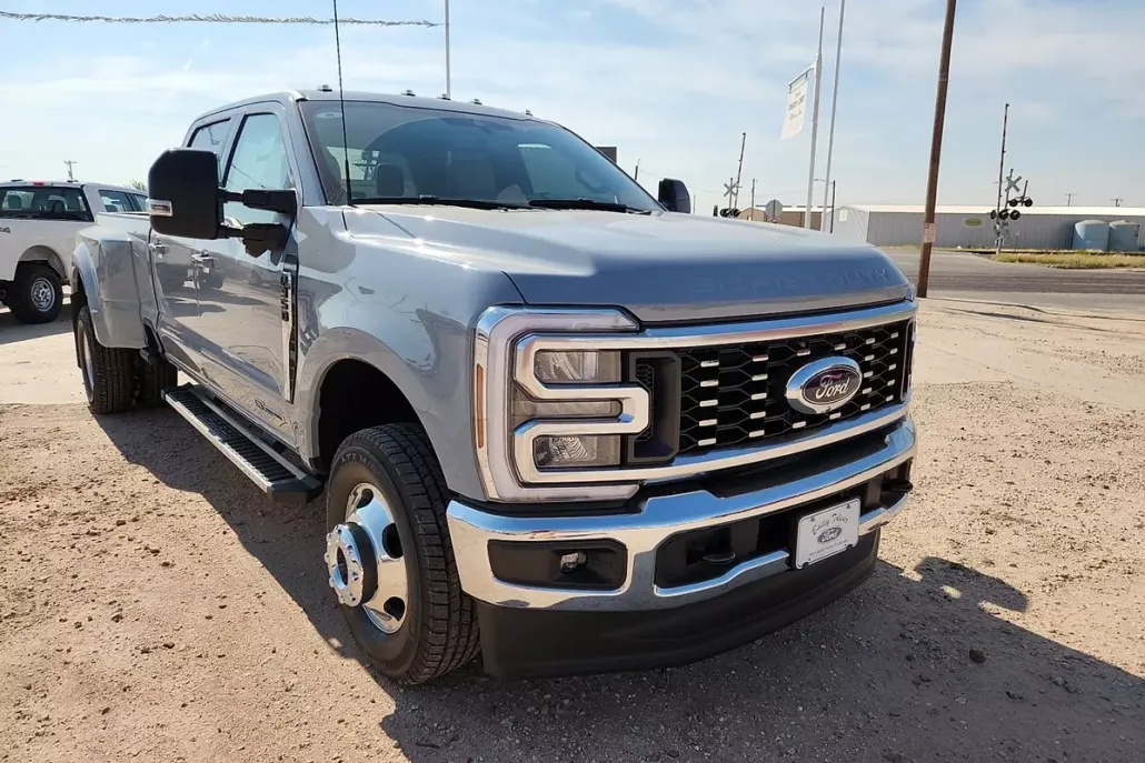 2026 Ford F-350 photo 1