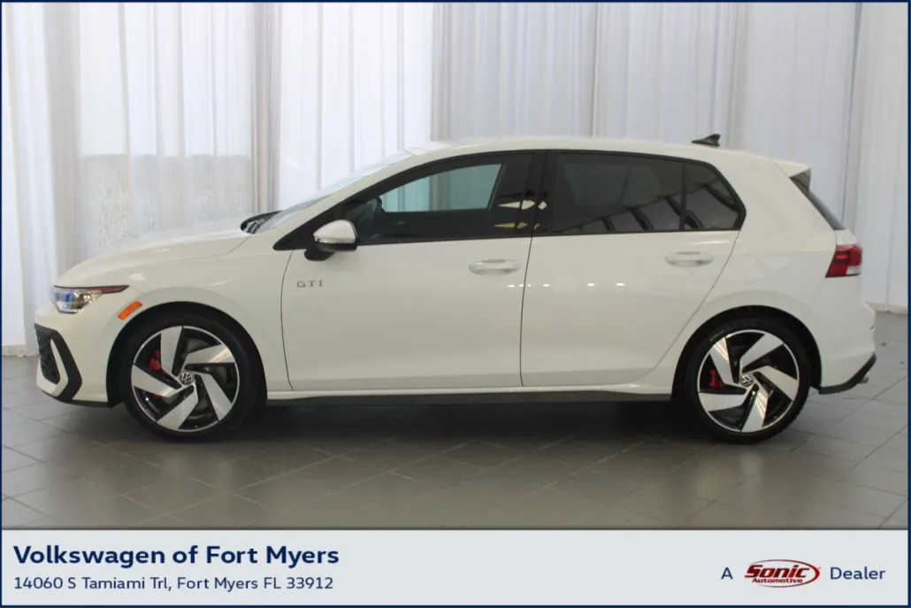 2025 Volkswagen Golf GTI S photo 1
