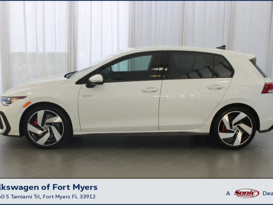 2025 Volkswagen Golf GTI S photo 1