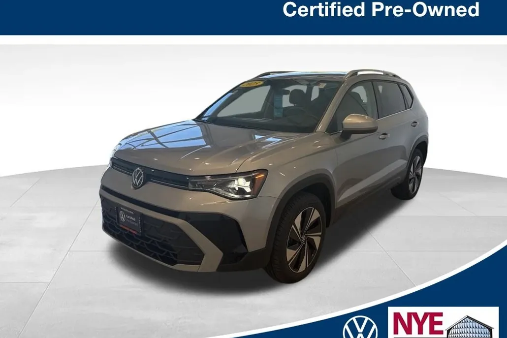 2025 Volkswagen Taos SE photo 1