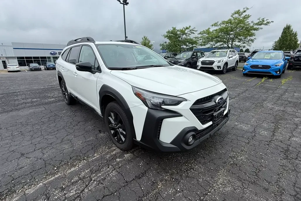 2024 Subaru Outback Onyx Edition photo 1