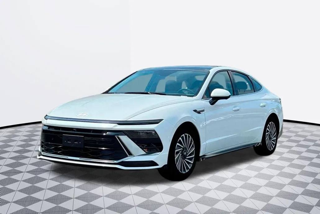 2025 Hyundai Sonata Hybrid Limited photo 1