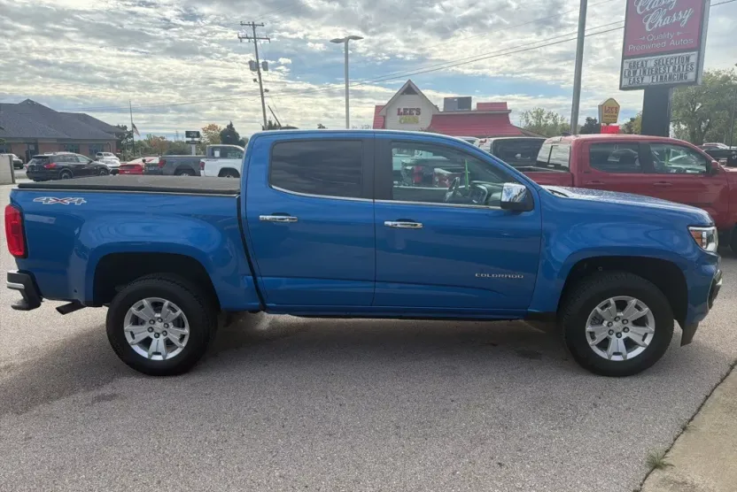 2022 Chevrolet Colorado LT photo 1