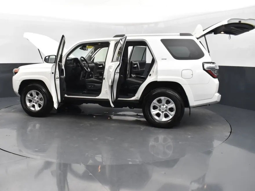 2024 Toyota 4Runner SR5 photo 53
