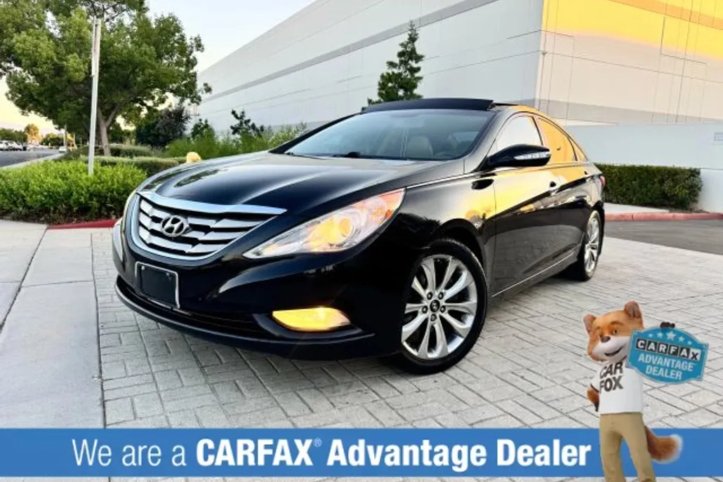 2012 Hyundai Sonata Limited photo 1