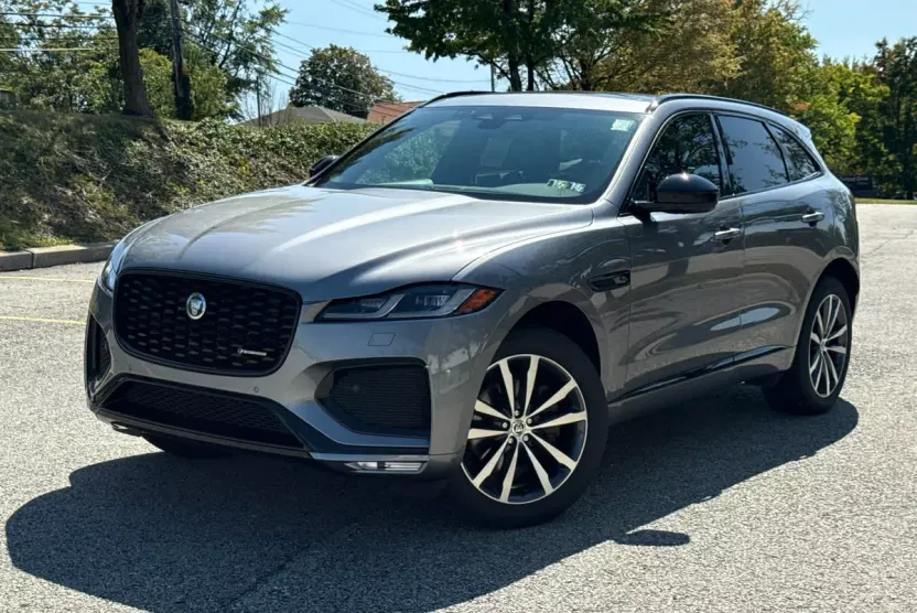 2025 Jaguar F-PACE P250 R-Dynamic S photo 1