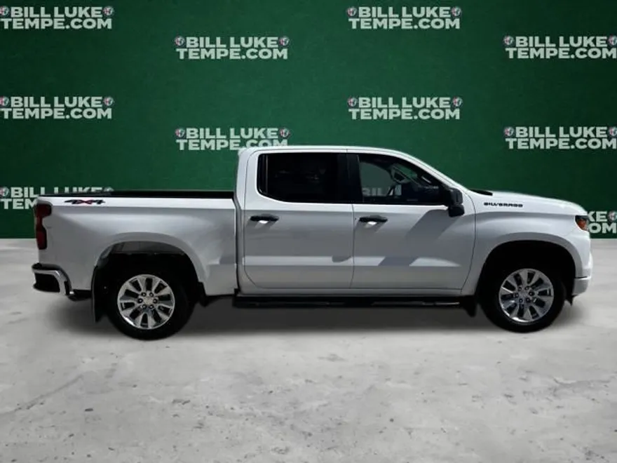 2023 Chevrolet Silverado 1500 Custom photo 1