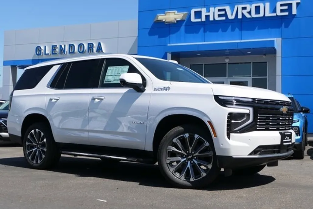 2025 Chevrolet Tahoe High Country photo 1