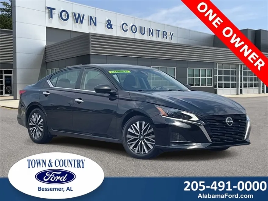 2024 Nissan Altima 2.5 SV photo 1