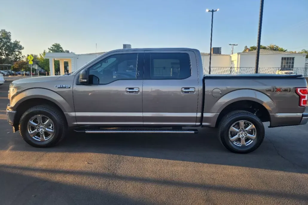 2020 Ford F-150 XLT photo 1