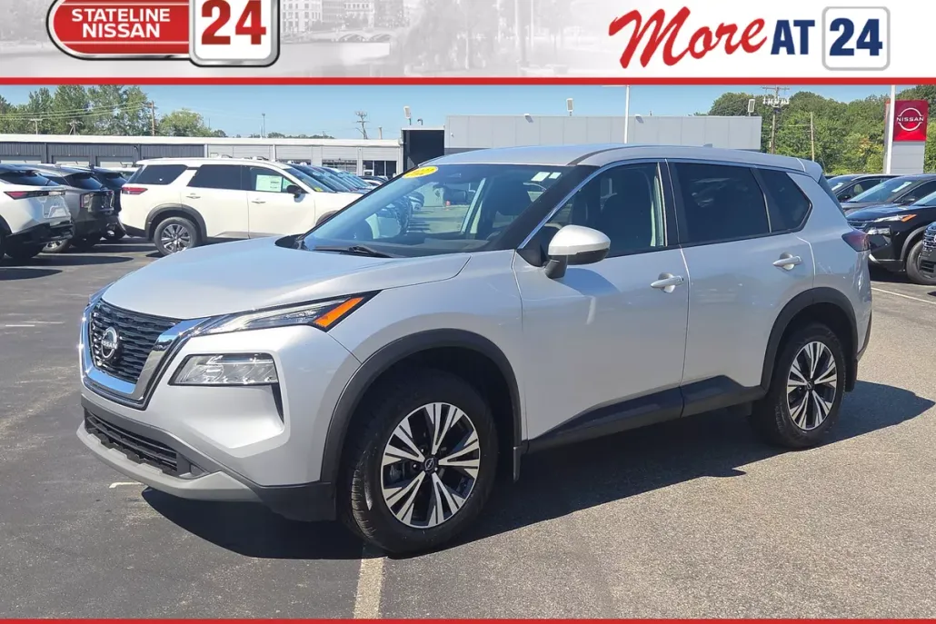 2022 Nissan Rogue SV photo 1