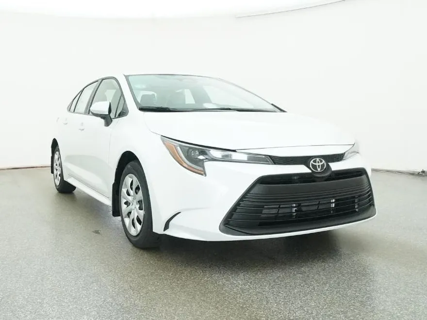 2026 Toyota Corolla LE photo 1