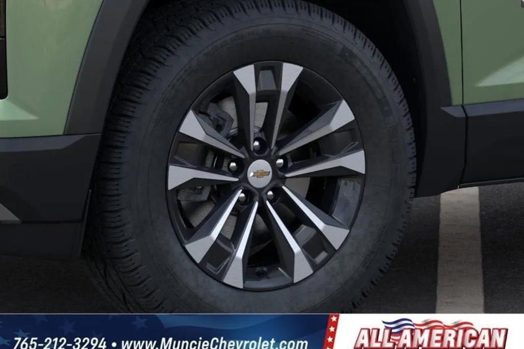 2026 Chevrolet Equinox LT photo 1