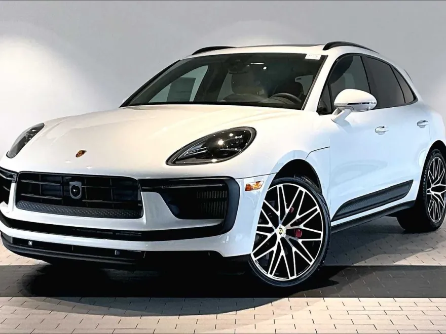 2025 Porsche Macan S photo 1