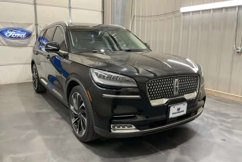 2021 Lincoln Aviator Reserve photo 1