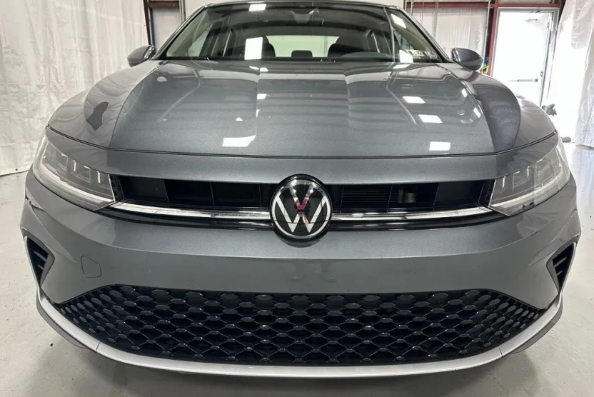 2025 Volkswagen Jetta 1.5T S photo 1