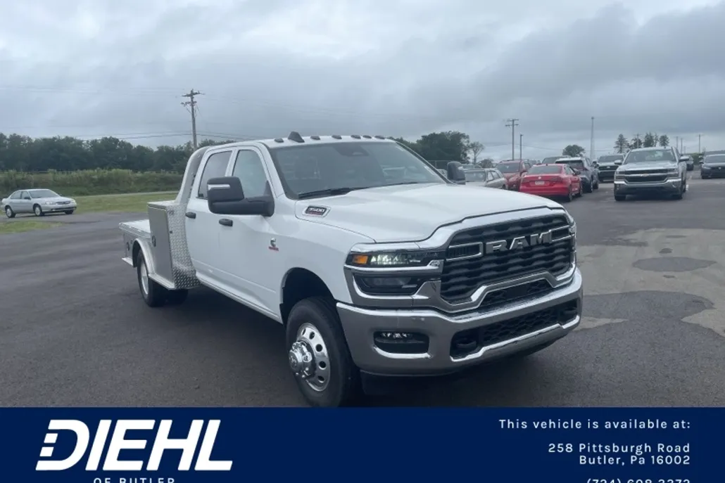 2025 Ram 3500 Tradesman photo 1