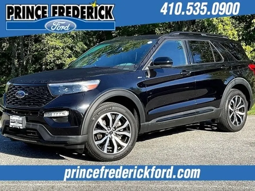 2022 Ford Explorer ST-Line photo 1