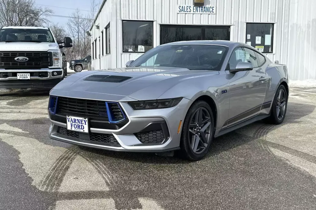 2025 Ford Mustang GT Premium photo 1
