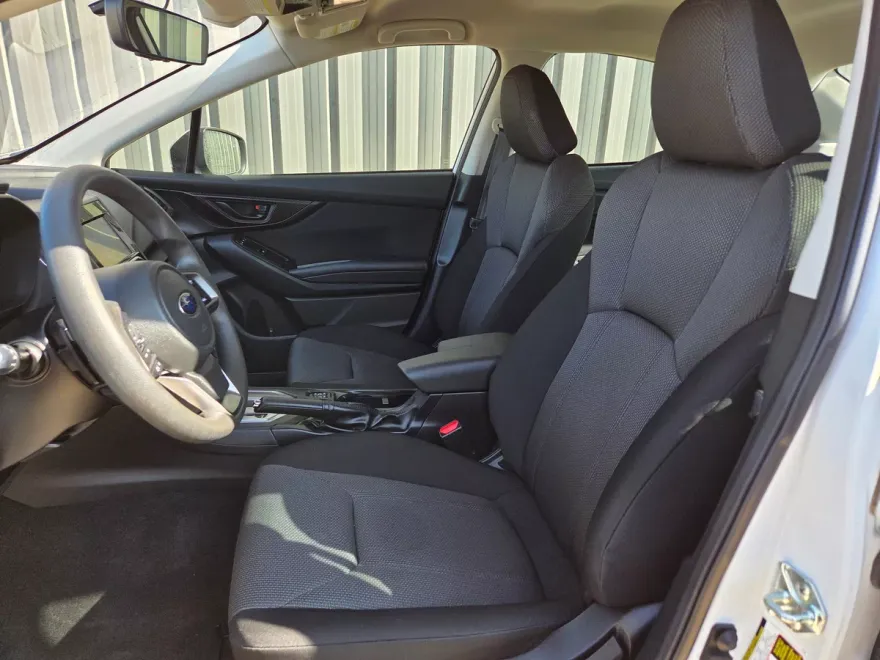 2020 Subaru Impreza Premium photo 1