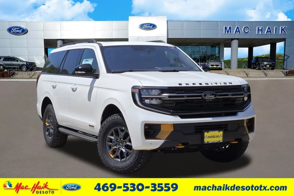 2025 Ford Expedition photo 1