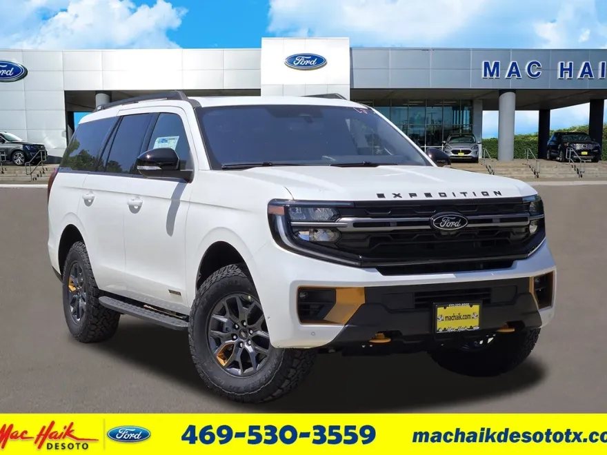 2025 Ford Expedition photo 1