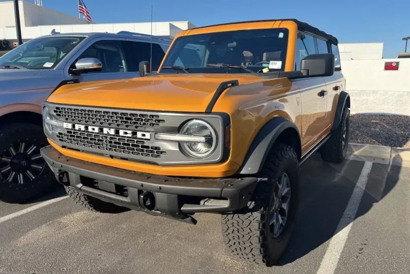 2021 Ford Bronco Badlands photo 1