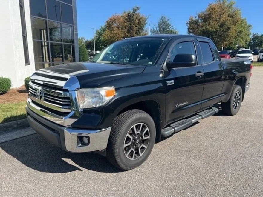 2017 Toyota Tundra TRD Pro photo 1