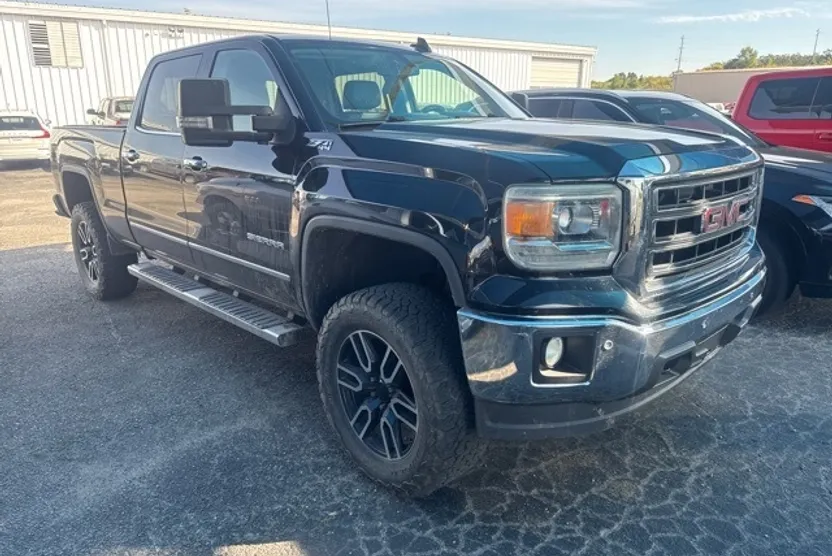 2015 Gmc Sierra SLT photo 1