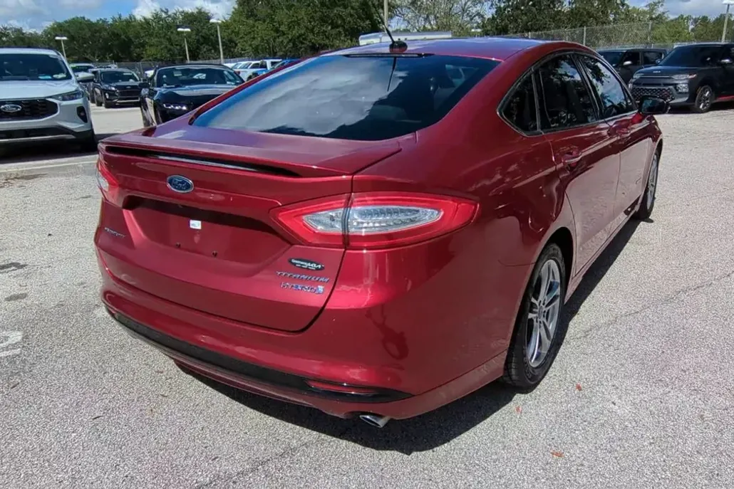 2016 Ford Fusion Titanium photo 1