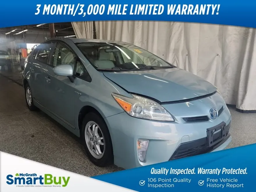2015 Toyota Prius Four photo 1