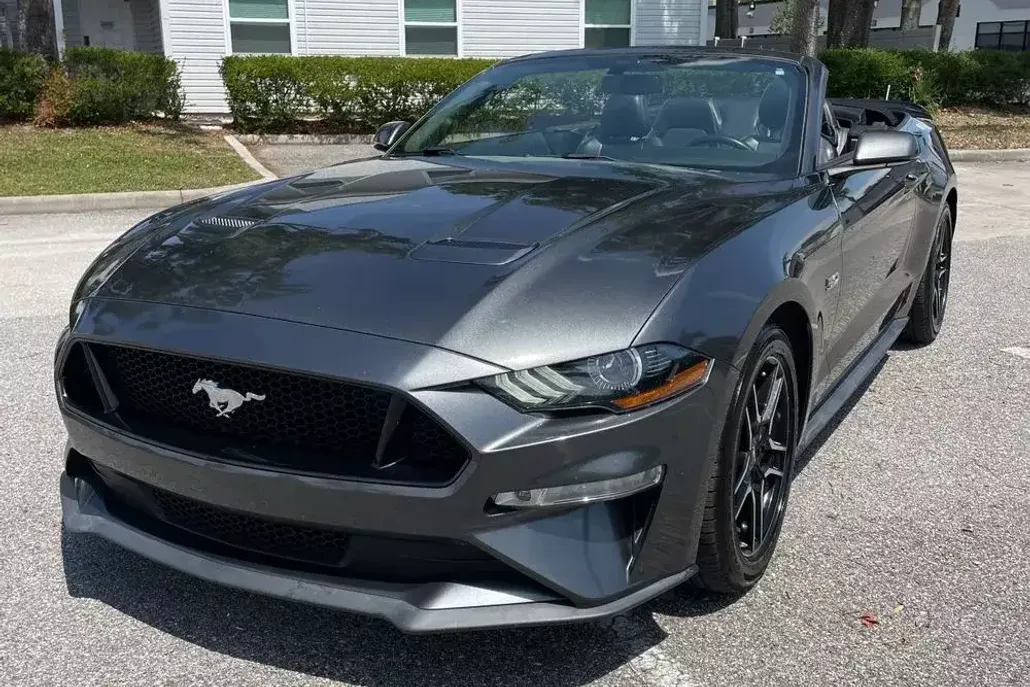 2019 Ford Mustang GT Premium photo 1