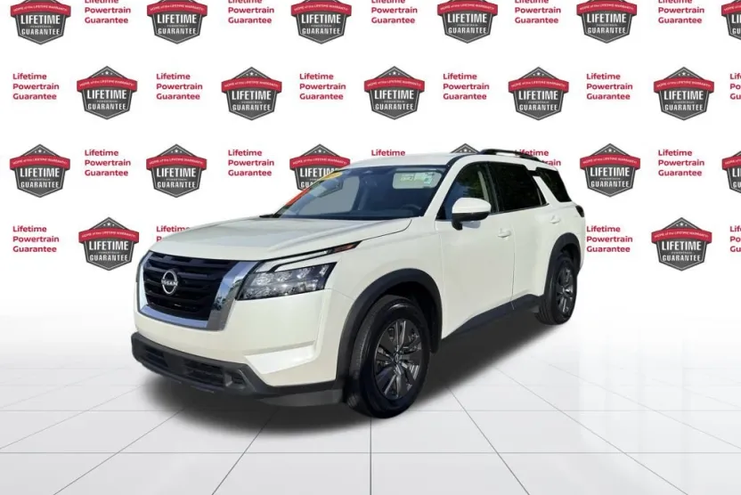 2024 Nissan Pathfinder SV photo 1