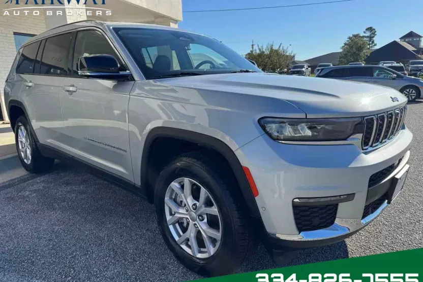 2022 Jeep Grand Cherokee Limited photo 1