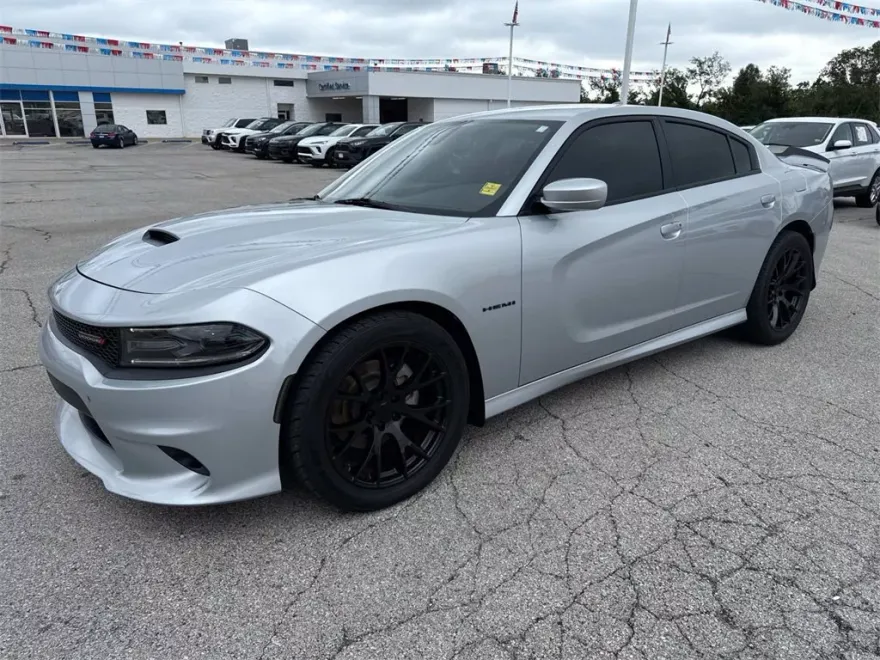 2021 Dodge Charger R/T photo 1