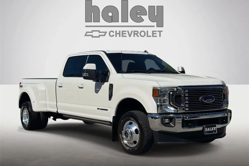 2022 Ford F-350 Lariat photo 1