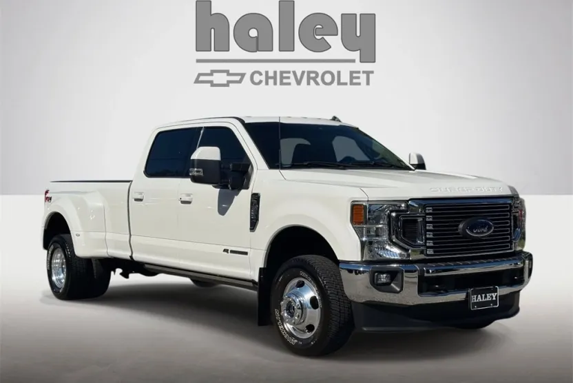 2022 Ford F-350 Lariat photo 1