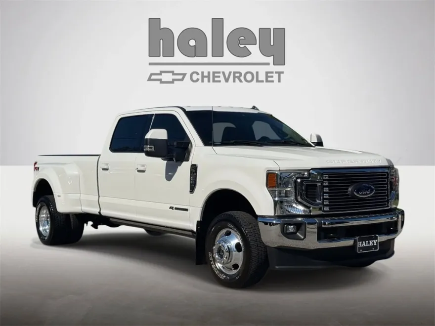 2022 Ford F-350 Lariat photo 1