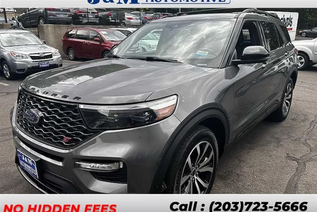 2021 Ford Explorer ST photo 1