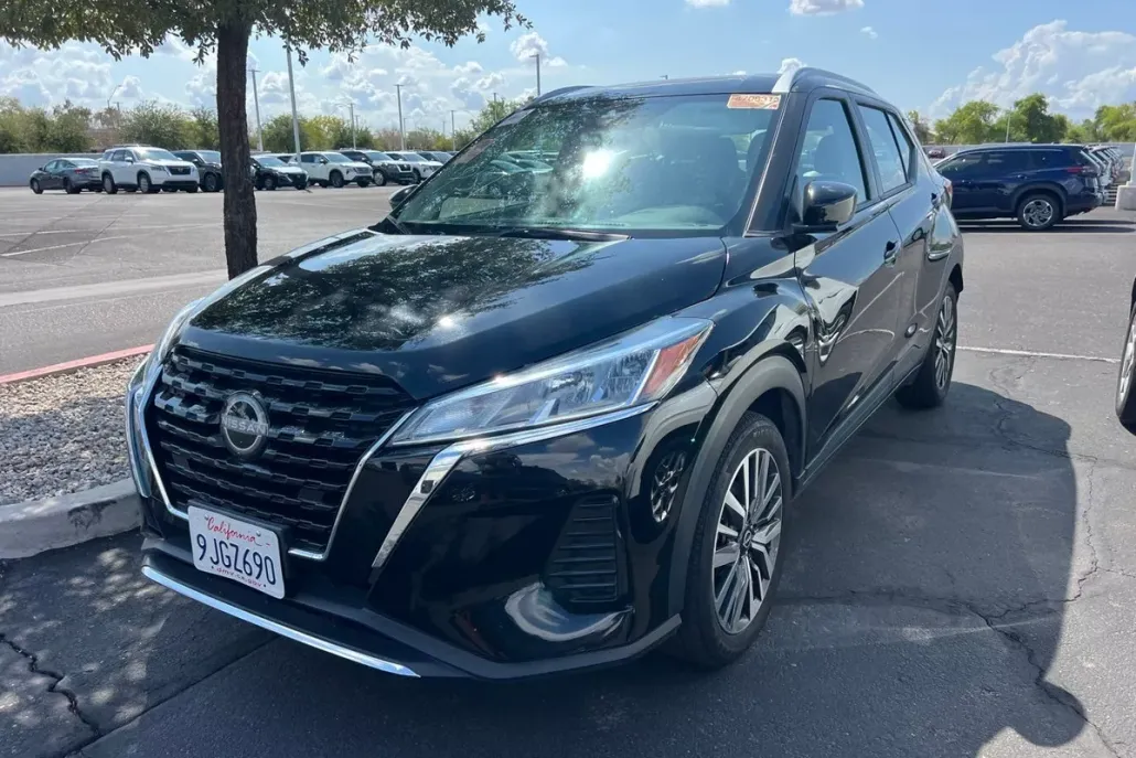 2024 Nissan Kicks SV photo 1