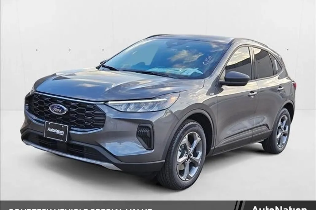 2025 Ford Escape ST-Line photo 1