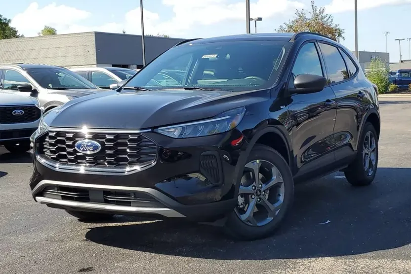2026 Ford Escape ST-Line photo 1