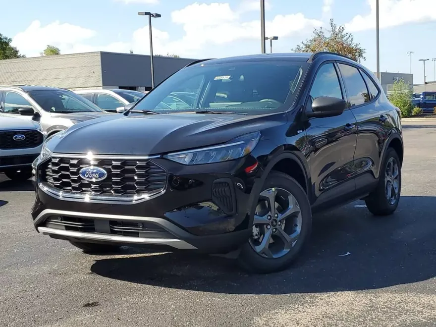 2026 Ford Escape ST-Line photo 1