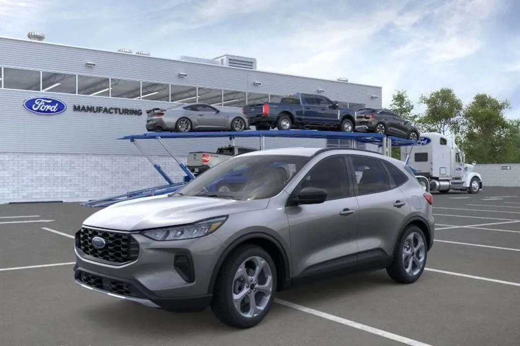 2025 Ford Escape ST-Line photo 1