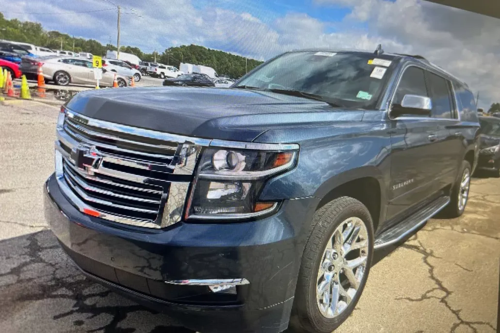 2020 Chevrolet Suburban Premier photo 1