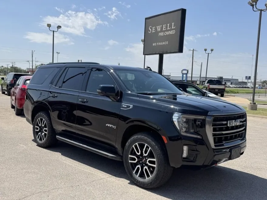 2023 Gmc Yukon AT4 photo 1