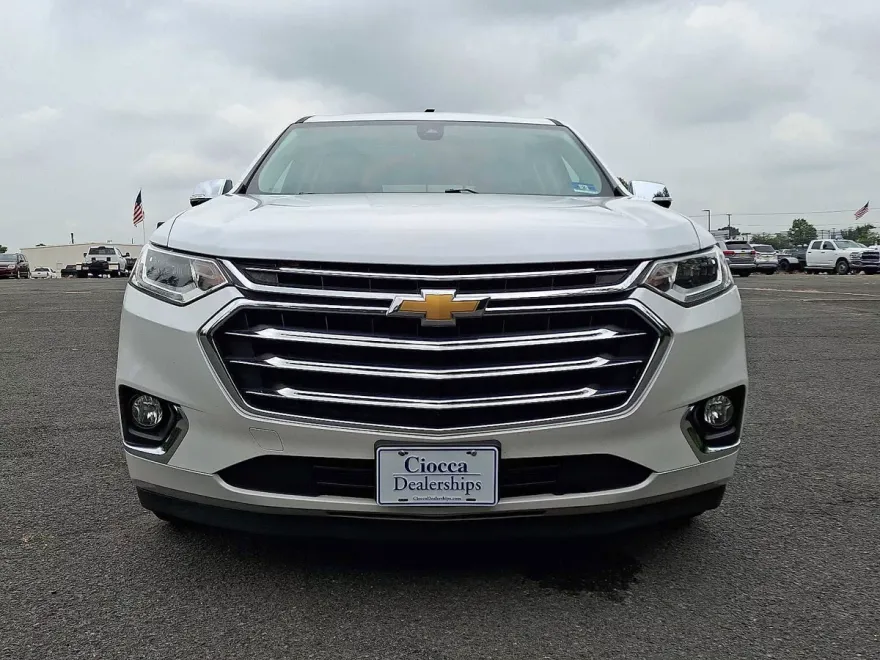 2018 Chevrolet Traverse High Country photo 1