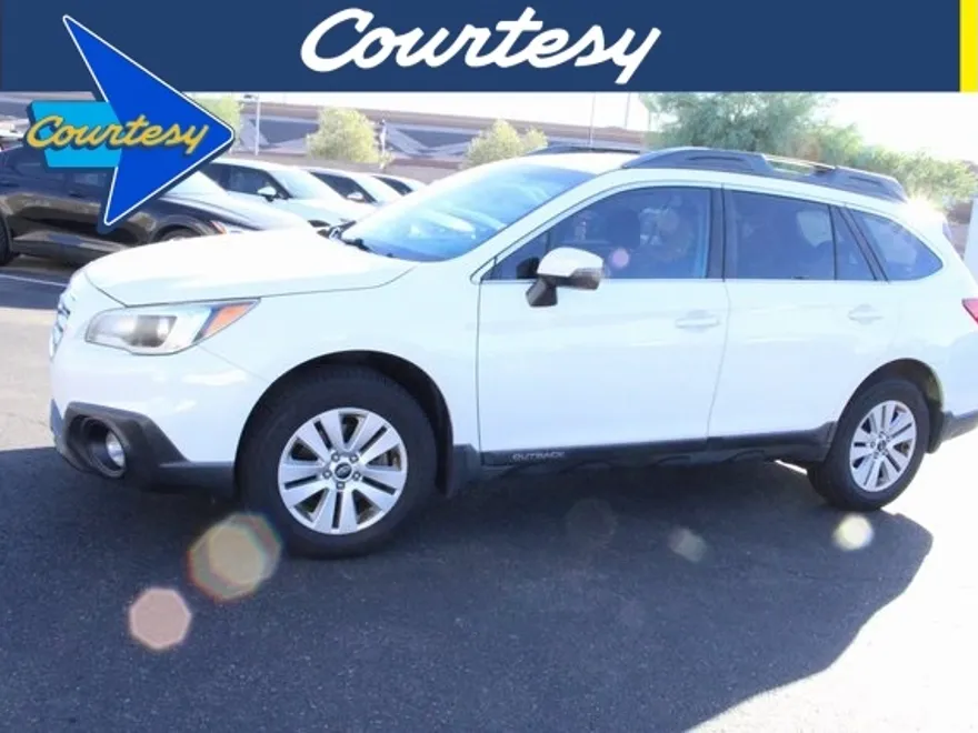 2017 Subaru Outback 2.5i Premium photo 1