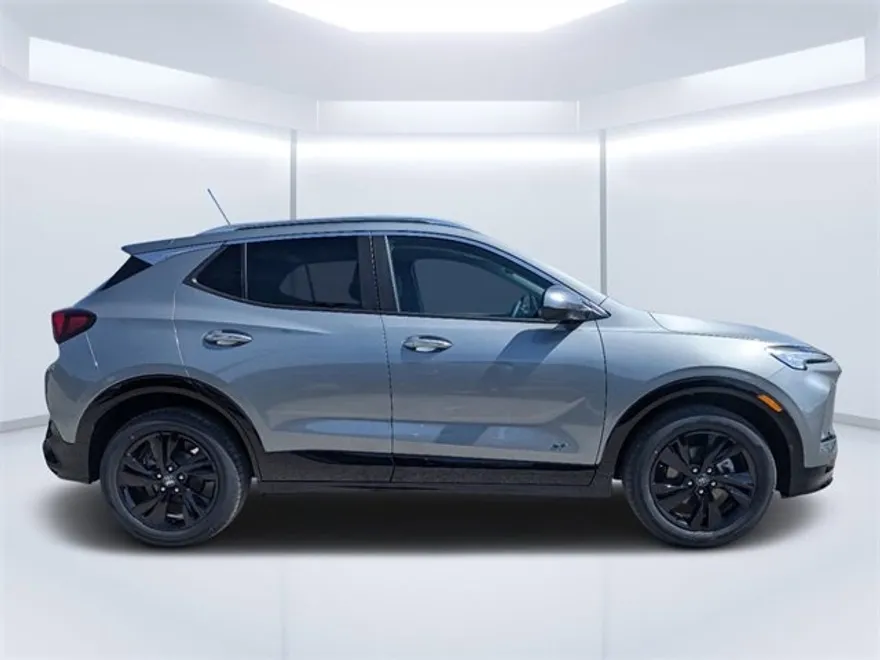 2025 Buick Encore GX Sport Touring photo 1