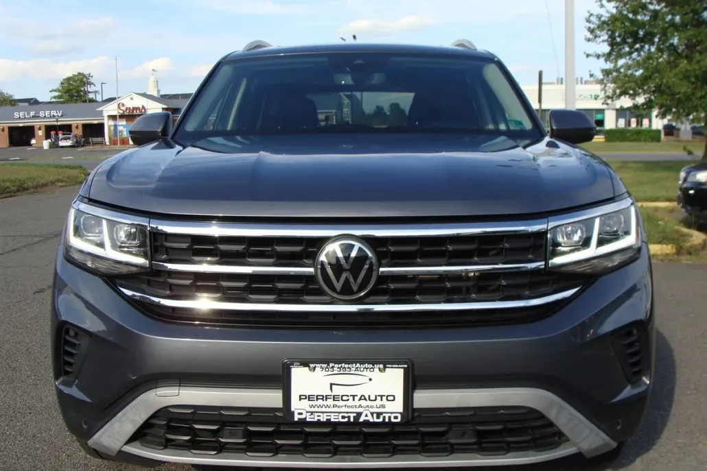 2022 Volkswagen Atlas SEL photo 1